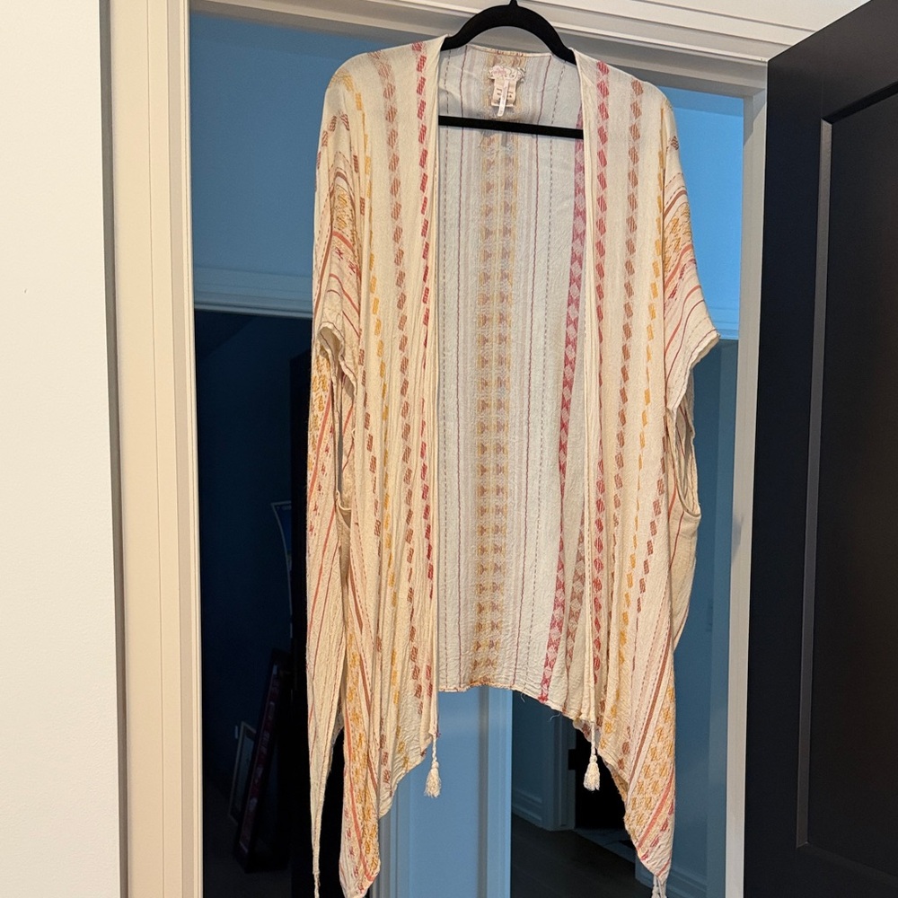 Free People Cream and Pink Patterned Kimono Cardigan
